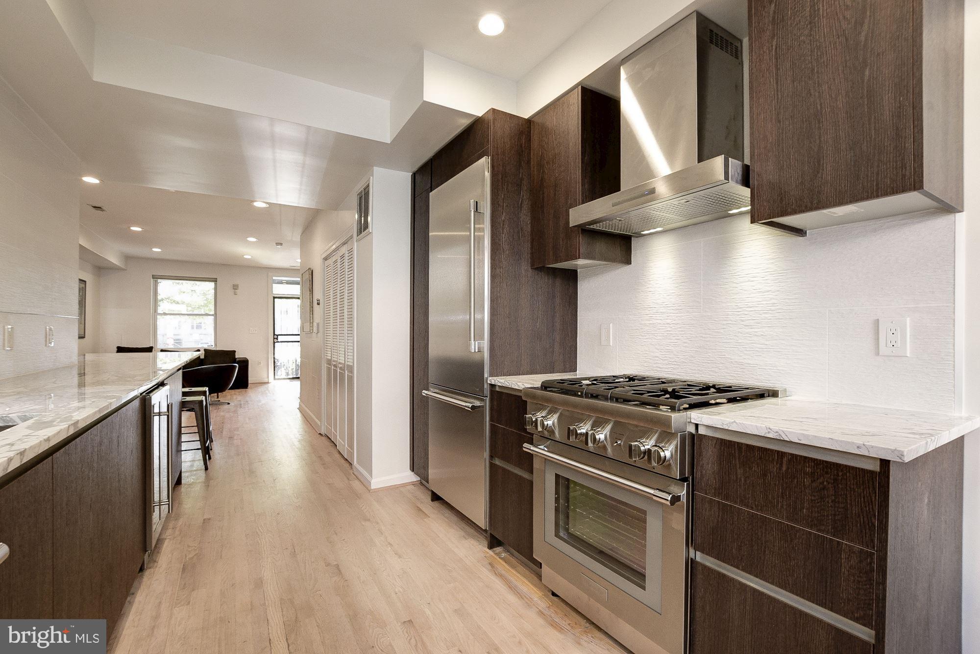 1333 V Street Northwest Washington, DC 20009 - Photo 11 of 32 Thermador Masterpiece Appliances