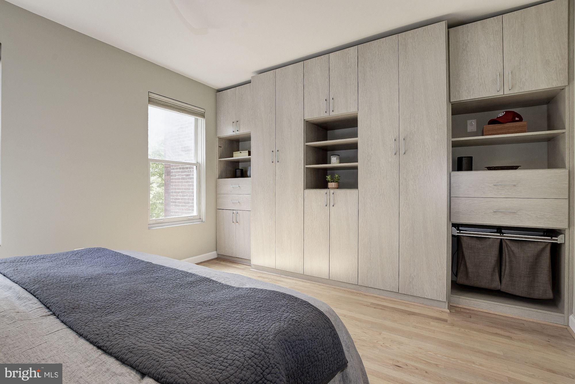 1333 V Street Northwest Washington, DC 20009 - Photo 19 of 32 Master Bedroom California Closets