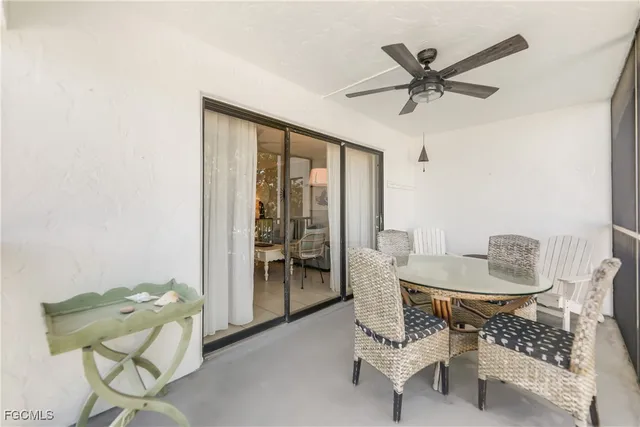 a view of outdoor space yard deck and patio