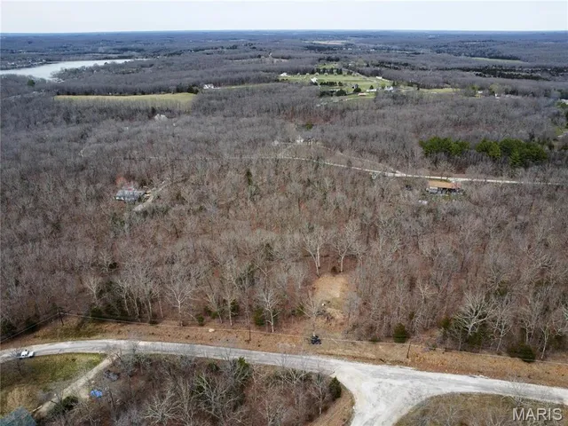 $8,000 | 208 Hickory Drive, Cuba, MO 65453