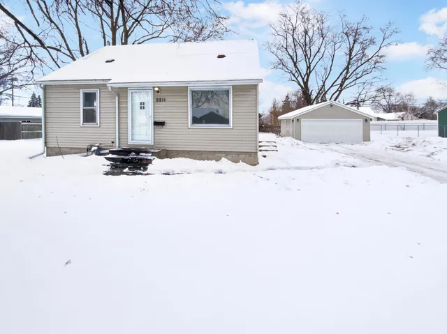 $316,000 | 9211 Bryant Avenue South, Bloomington, MN 55420