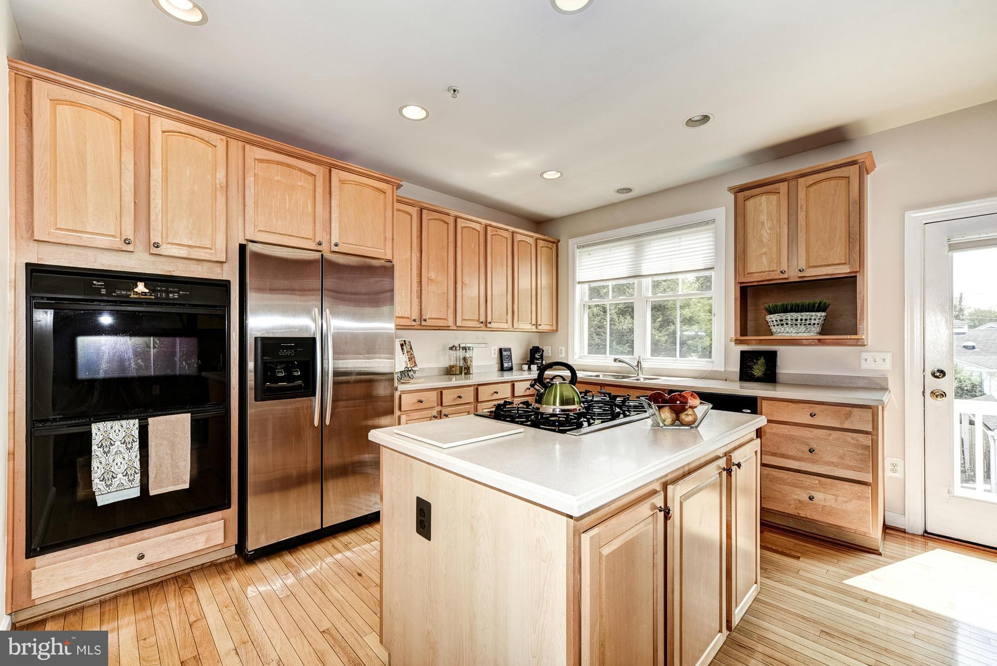 10720 Horde Street Silver Spring, MD 20902 - Photo 14 of 27 Kitchen