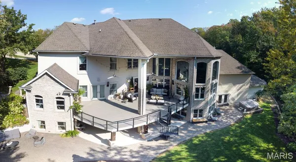 $1,375,000 | 3030 Sunset Hills Boulevard South, Edwardsville, IL 62025