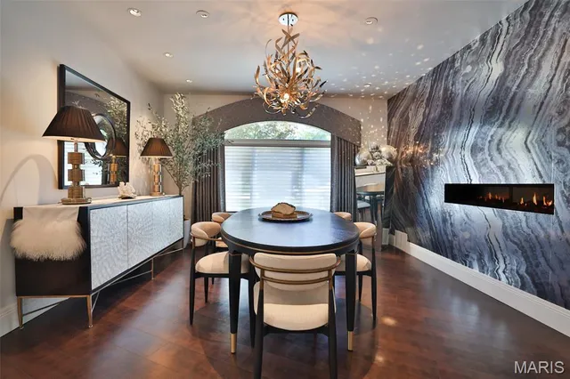 $1,495,000 | 3030 Sunset Hills Boulevard South, Edwardsville, IL 62025