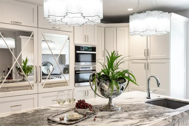 $1,495,000 | 3030 Sunset Hills Boulevard South, Edwardsville, IL 62025