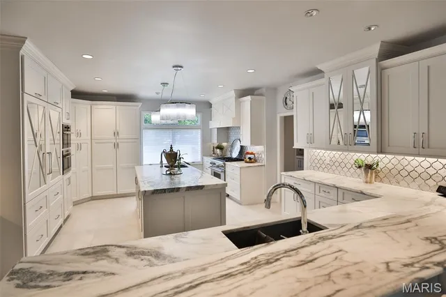 $1,495,000 | 3030 Sunset Hills Boulevard South, Edwardsville, IL 62025