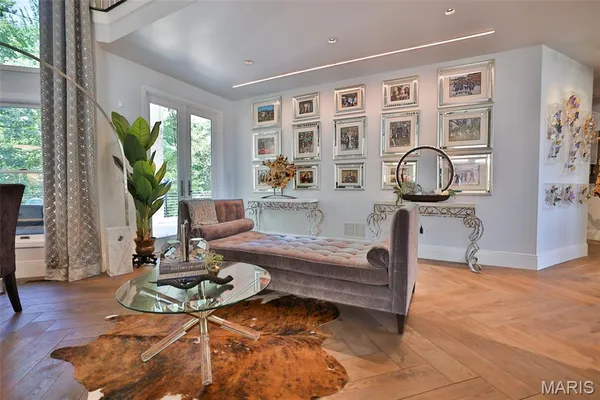 $1,375,000 | 3030 Sunset Hills Boulevard South, Edwardsville, IL 62025