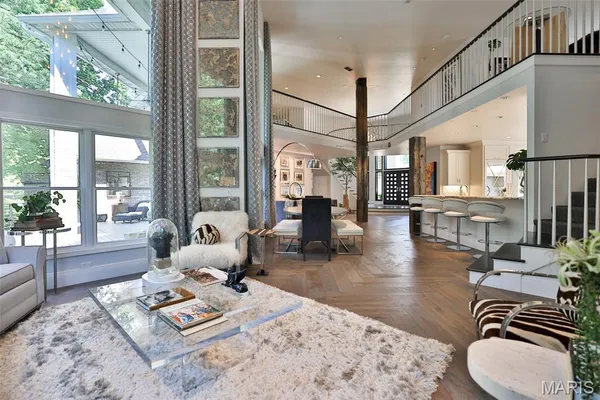 $1,375,000 | 3030 Sunset Hills Boulevard South, Edwardsville, IL 62025