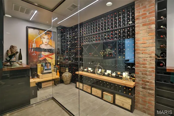 $1,375,000 | 3030 Sunset Hills Boulevard South, Edwardsville, IL 62025