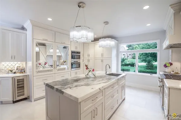 $1,375,000 | 3030 Sunset Hills Boulevard South, Edwardsville, IL 62025