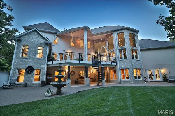 $1,375,000 | 3030 Sunset Hills Boulevard South, Edwardsville, IL 62025