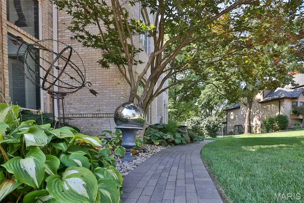 $1,375,000 | 3030 Sunset Hills Boulevard South, Edwardsville, IL 62025