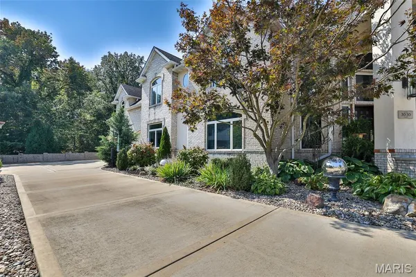 $1,375,000 | 3030 Sunset Hills Boulevard South, Edwardsville, IL 62025