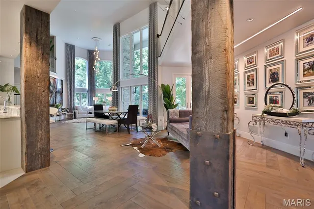 $1,495,000 | 3030 Sunset Hills Boulevard South, Edwardsville, IL 62025