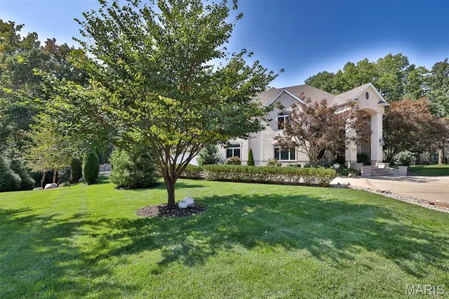$1,495,000 | 3030 Sunset Hills Boulevard South, Edwardsville, IL 62025