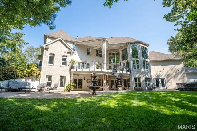 $1,495,000 | 3030 Sunset Hills Boulevard South, Edwardsville, IL 62025