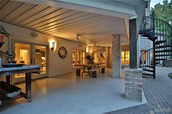 $1,375,000 | 3030 Sunset Hills Boulevard South, Edwardsville, IL 62025