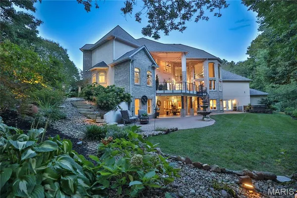 $1,375,000 | 3030 Sunset Hills Boulevard South, Edwardsville, IL 62025