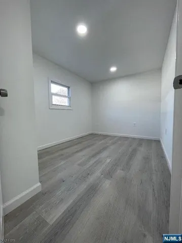 $141,000 | 18 5th Street, Wayne, NJ 07470