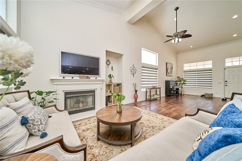 25437 Chisom Lane Stevenson Ranch, CA 91381 - Photo 13 of 62