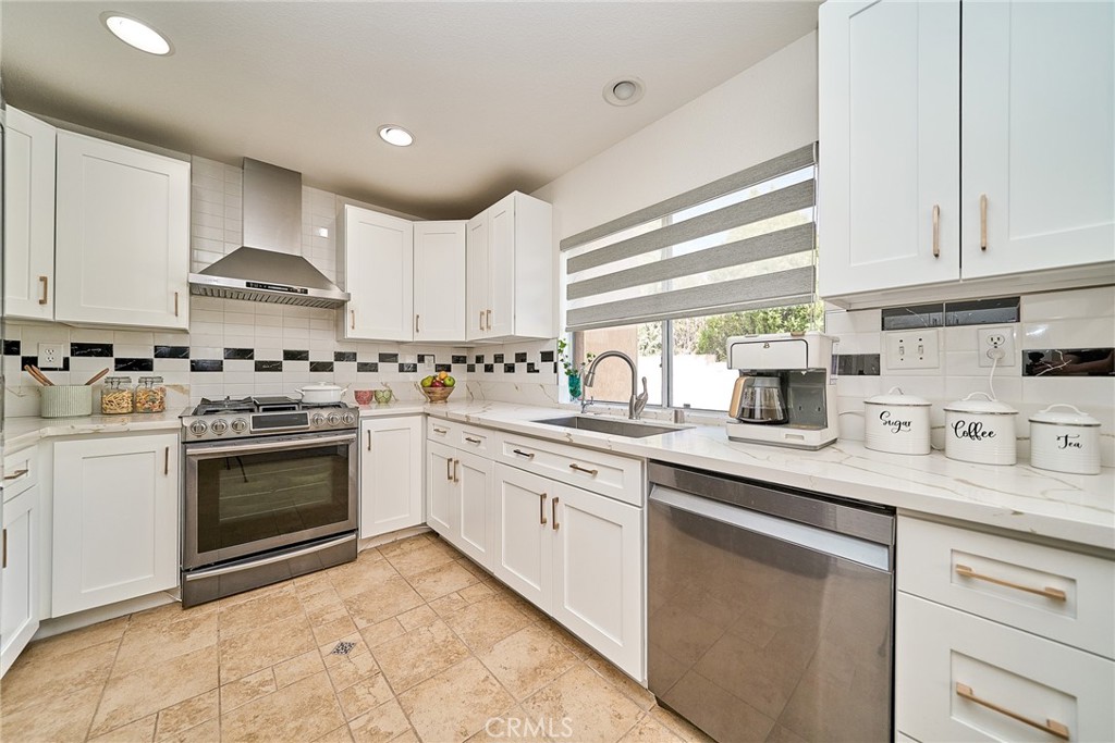 25437 Chisom Lane Stevenson Ranch, CA 91381 - Photo 18 of 62