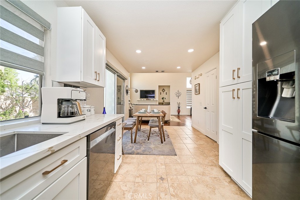 25437 Chisom Lane Stevenson Ranch, CA 91381 - Photo 20 of 62