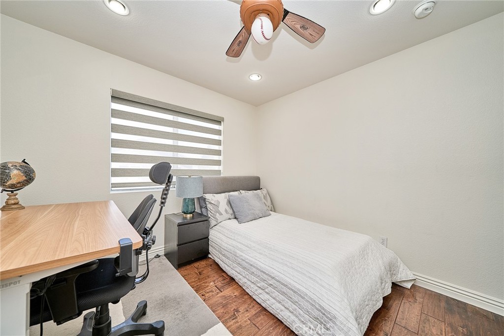 25437 Chisom Lane Stevenson Ranch, CA 91381 - Photo 32 of 62