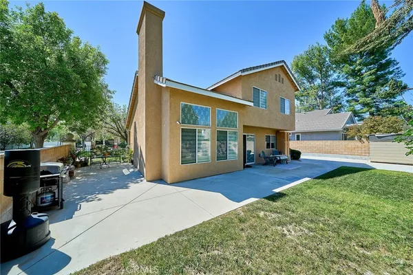 $939,000 | 25437 Chisom Lane, Stevenson Ranch, CA 91381