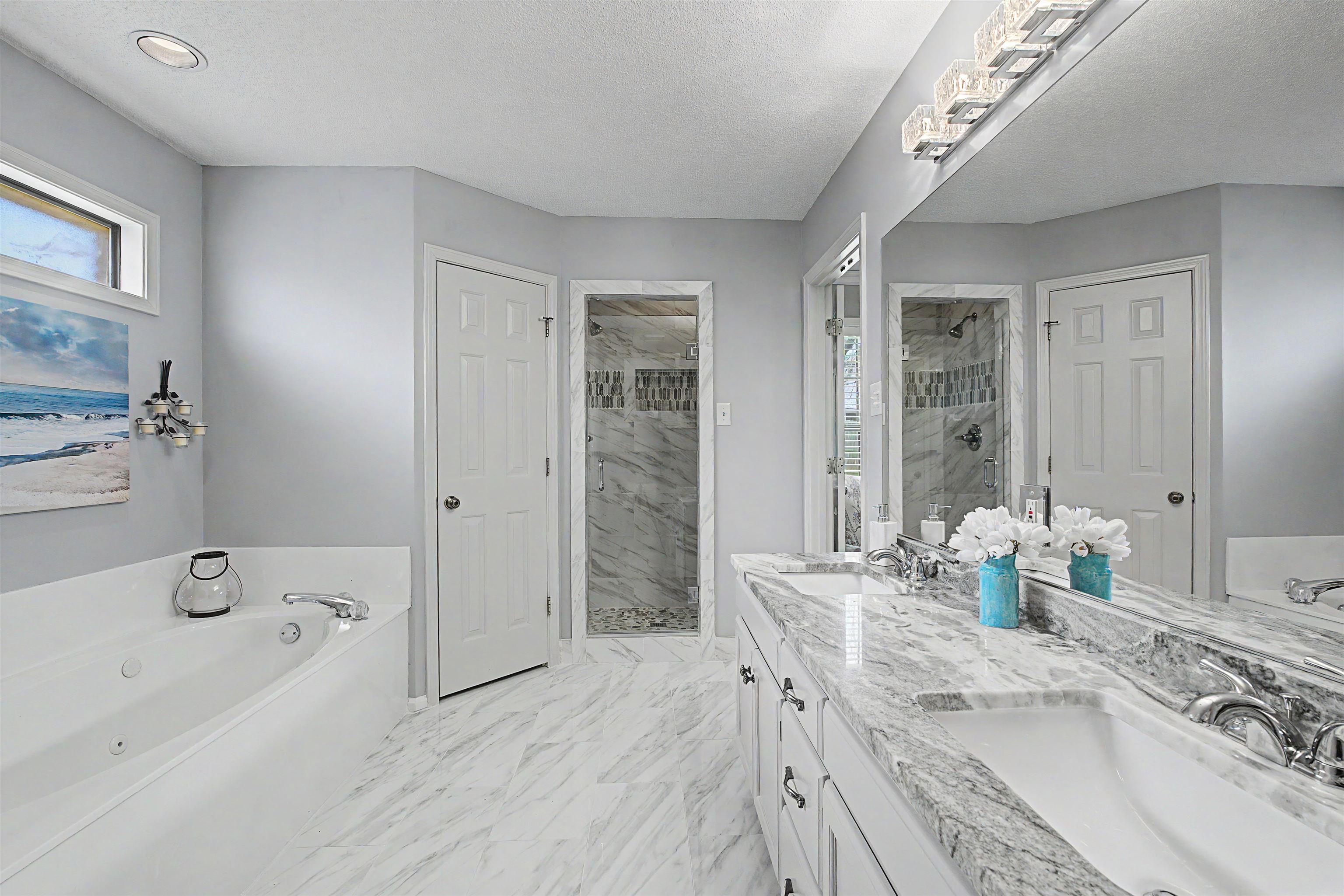 5127 Overview Ridge Memphis, TN 38141 - Photo 18 of 36 Bathroom