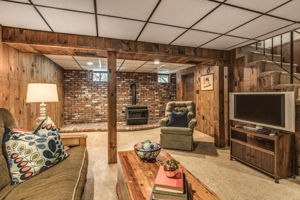 259 Wood Street Lexington, MA 02421 - Photo 17 of 20 Gallery Image 17