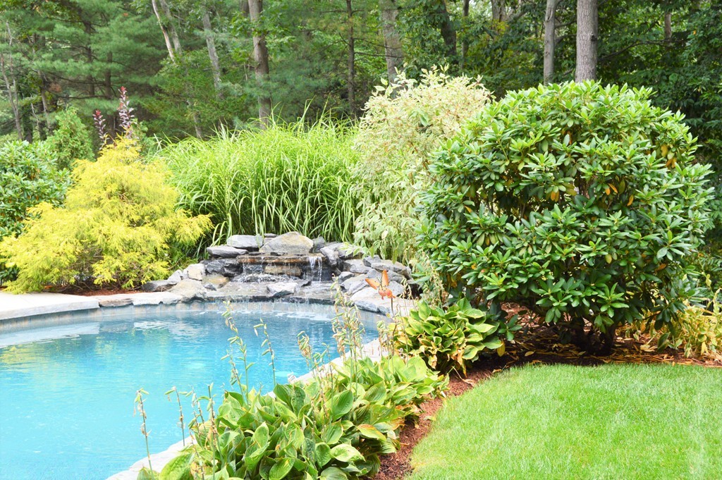 259 Wood Street Lexington, MA 02421 - Photo 2 of 20 Gallery Image 2