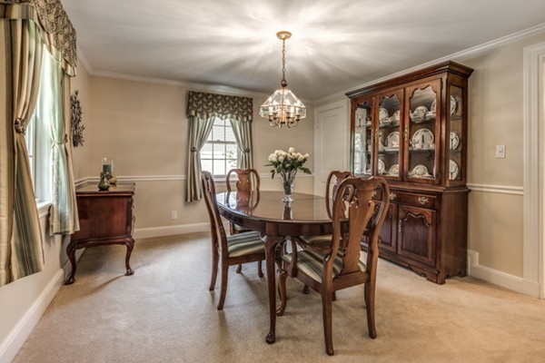 259 Wood Street Lexington, MA 02421 - Photo 5 of 20 Gallery Image 5