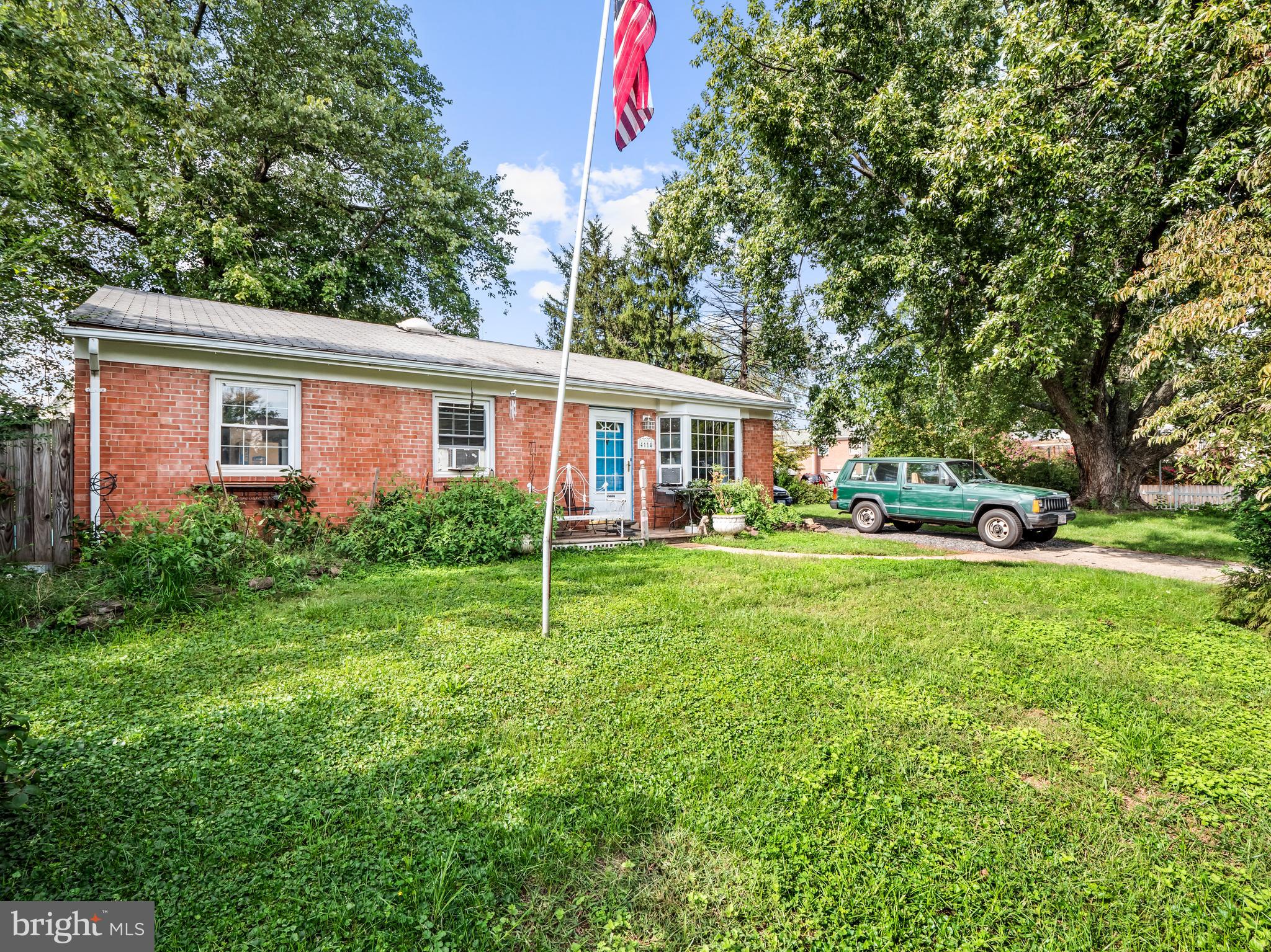 4114 Lees Corner Road Chantilly, VA 20151 - Photo 2 of 16