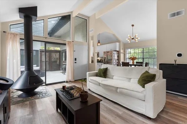 $495,000 | 2524 West MacArthur Boulevard, Unit A, Santa Ana, CA 92704