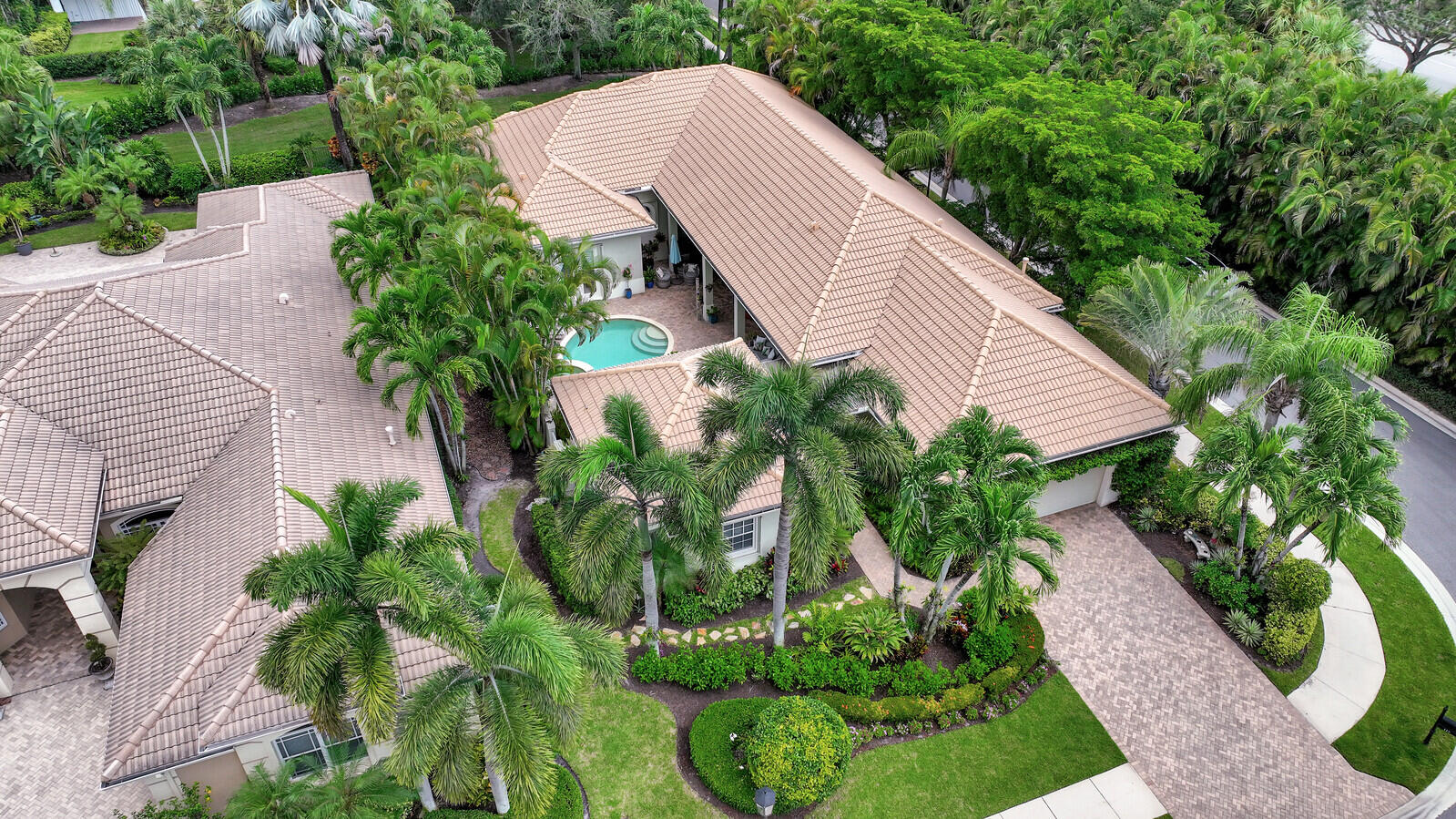 115 Chasewood Circle Palm Beach Gardens, FL 33418 - Photo 3 of 66 03_Aerial_3_mls