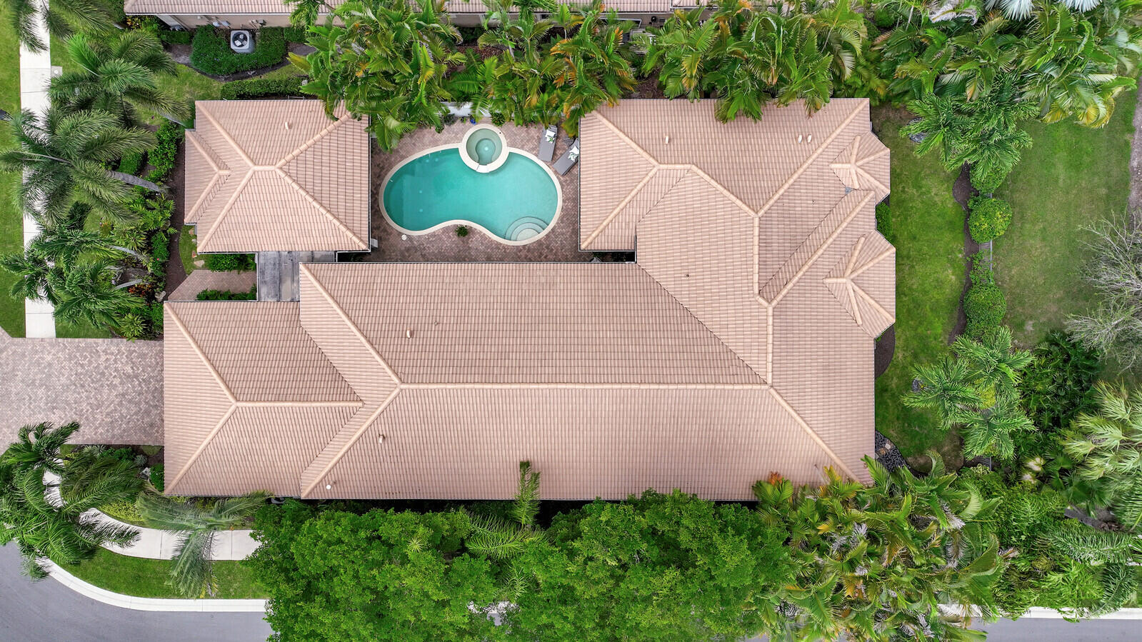 115 Chasewood Circle Palm Beach Gardens, FL 33418 - Photo 4 of 66 04_Aerial_4_mls