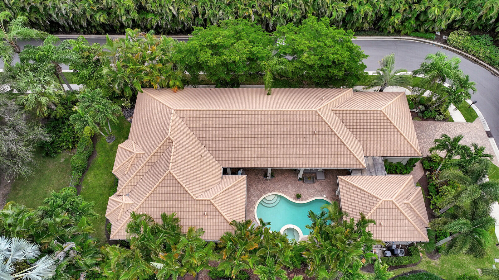 115 Chasewood Circle Palm Beach Gardens, FL 33418 - Photo 5 of 66 05_Aerial_5_mls