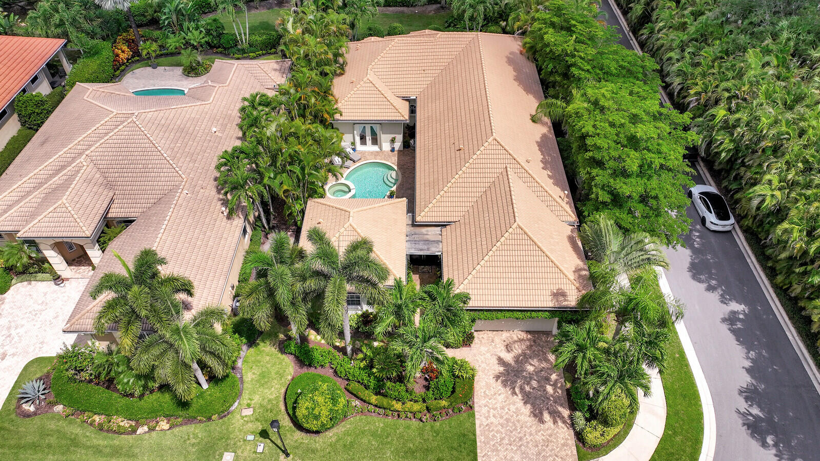 115 Chasewood Circle Palm Beach Gardens, FL 33418 - Photo 6 of 66 06_Aerial_6_mls