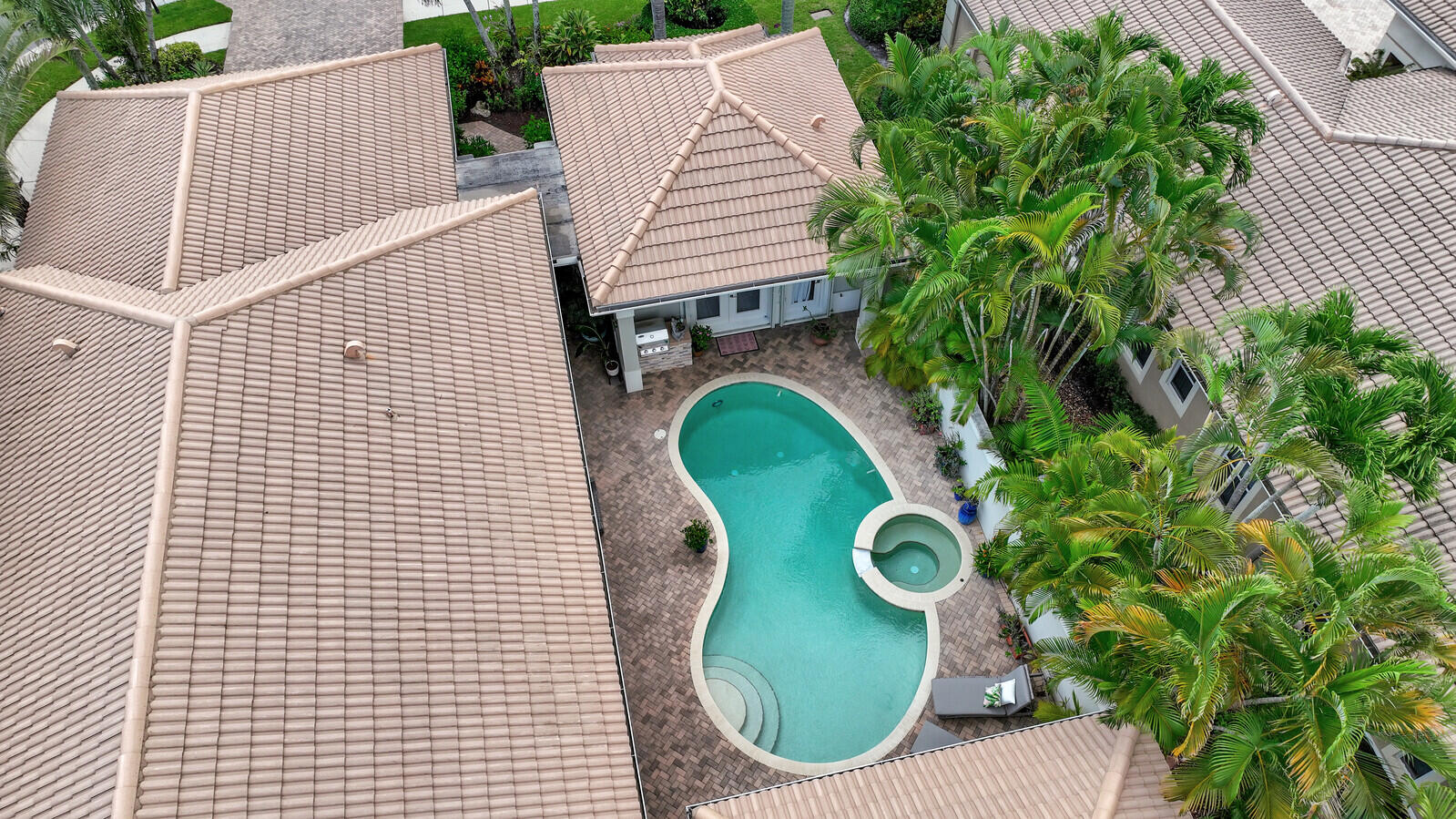 115 Chasewood Circle Palm Beach Gardens, FL 33418 - Photo 7 of 66 07_Aerial_7_mls