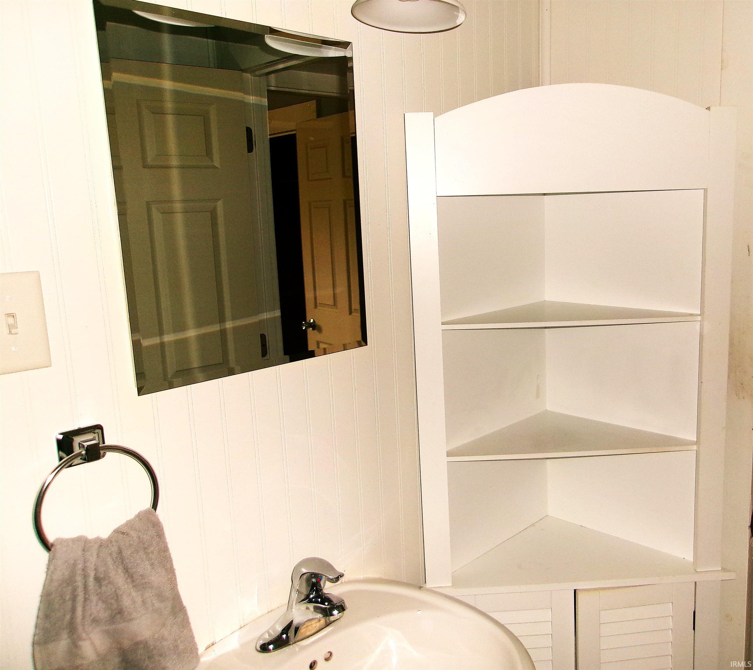 809 Mercer Avenue Decatur, IN 46733 - Photo 6 of 10