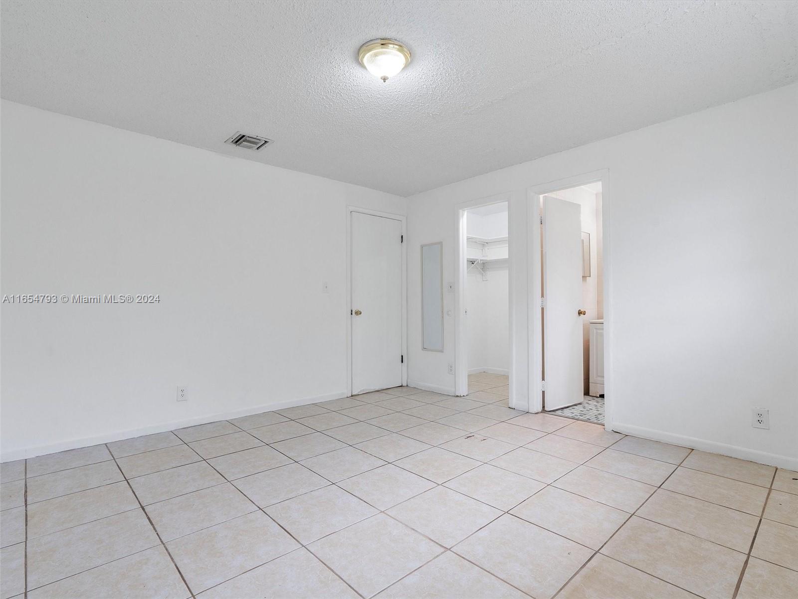 35 Southwest 9th Street Hallandale Beach, FL 33009 - Photo 24 of 48