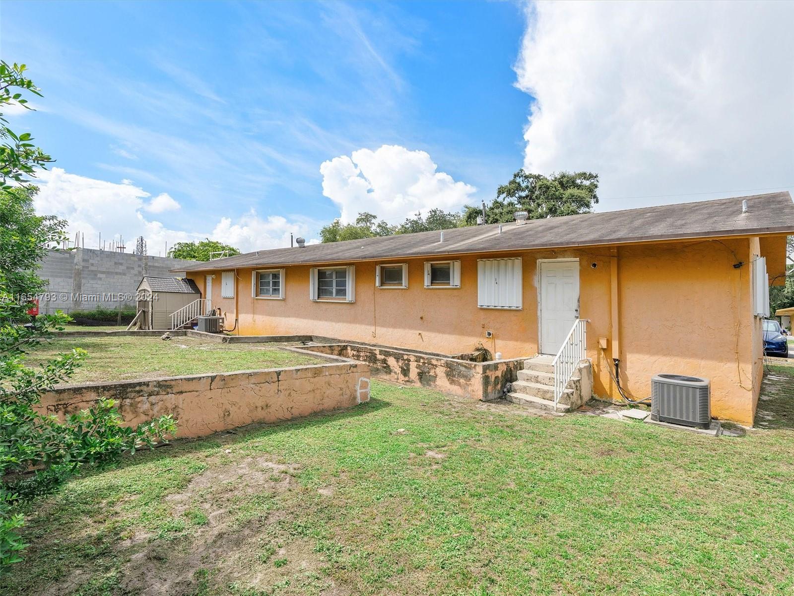 35 Southwest 9th Street Hallandale Beach, FL 33009 - Photo 28 of 48