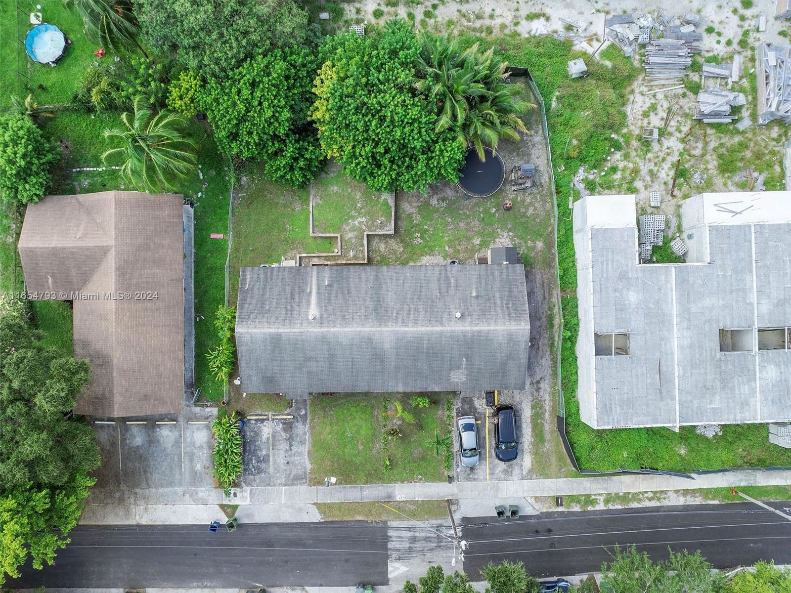 35 Southwest 9th Street Hallandale Beach, FL 33009 - Photo 35 of 48