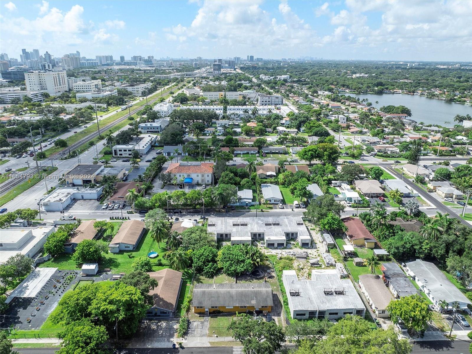 35 Southwest 9th Street Hallandale Beach, FL 33009 - Photo 39 of 48