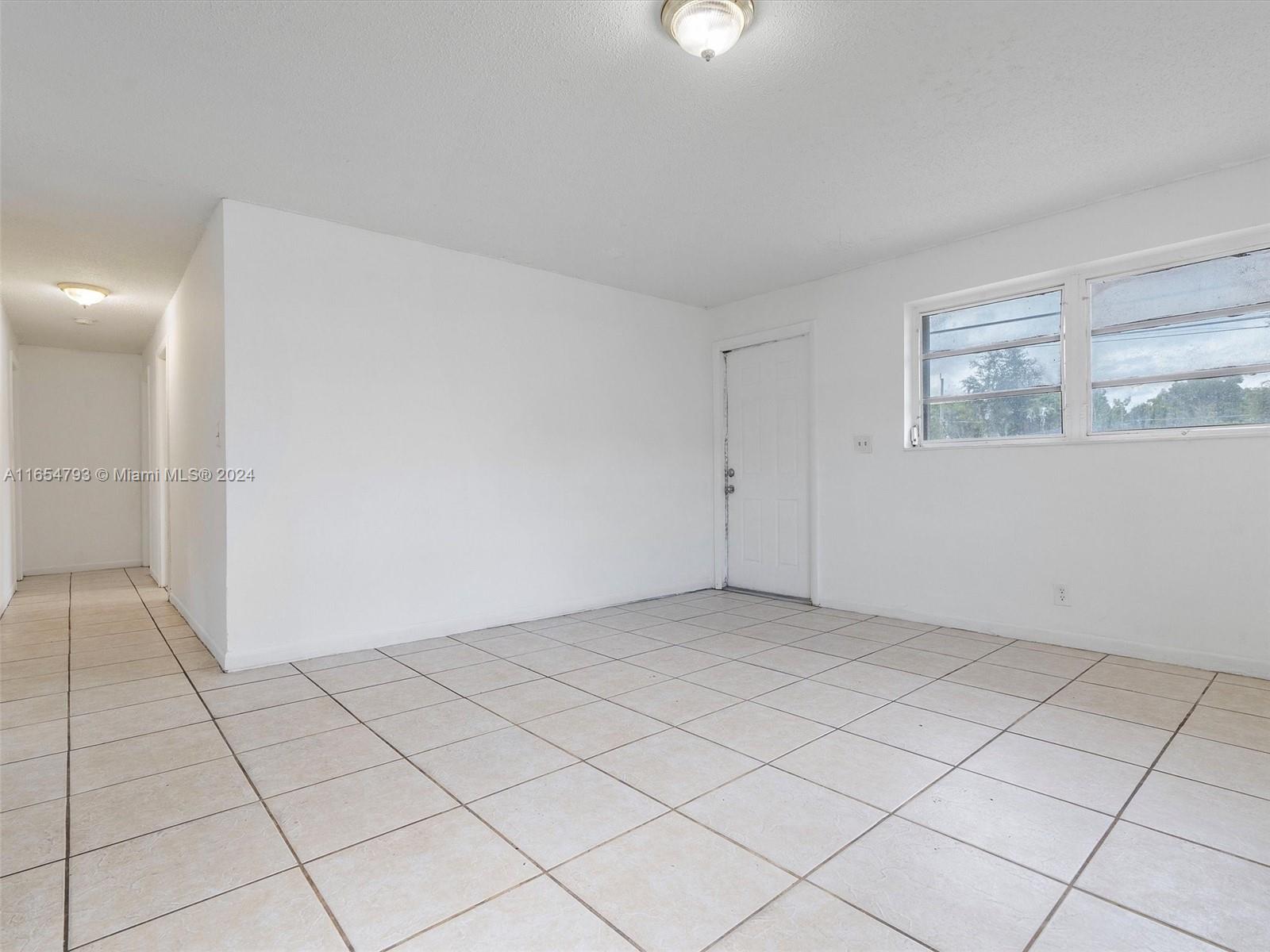 35 Southwest 9th Street Hallandale Beach, FL 33009 - Photo 6 of 48