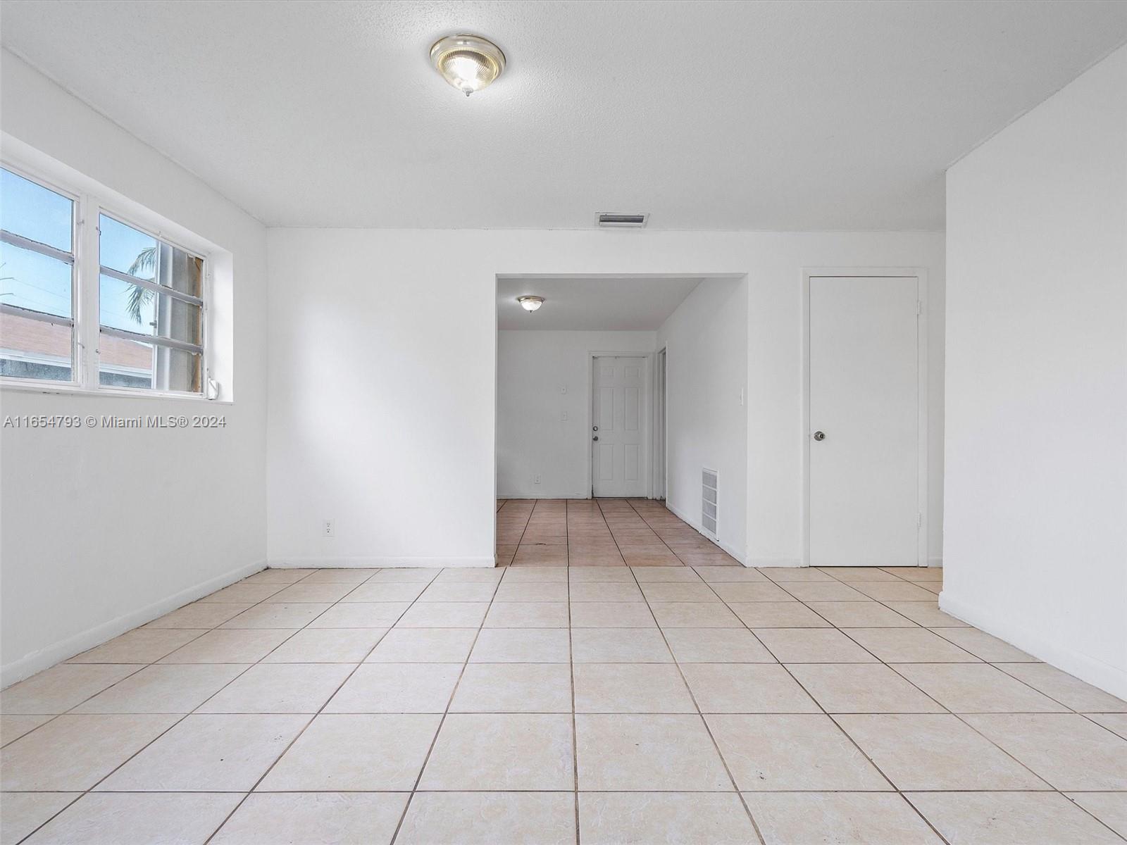 35 Southwest 9th Street Hallandale Beach, FL 33009 - Photo 7 of 48