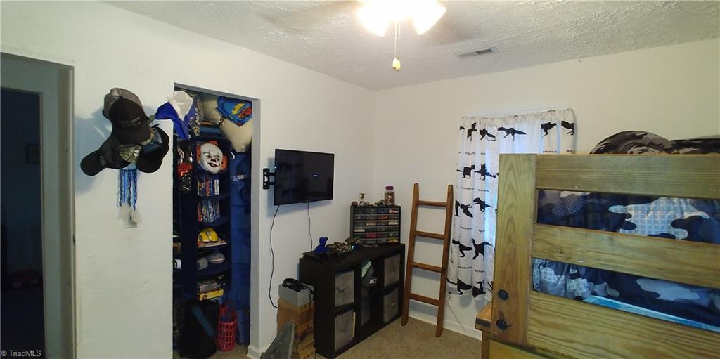 920 County Line Road Reidsville, NC 27320 - Photo 14 of 17 Gallery Image 14