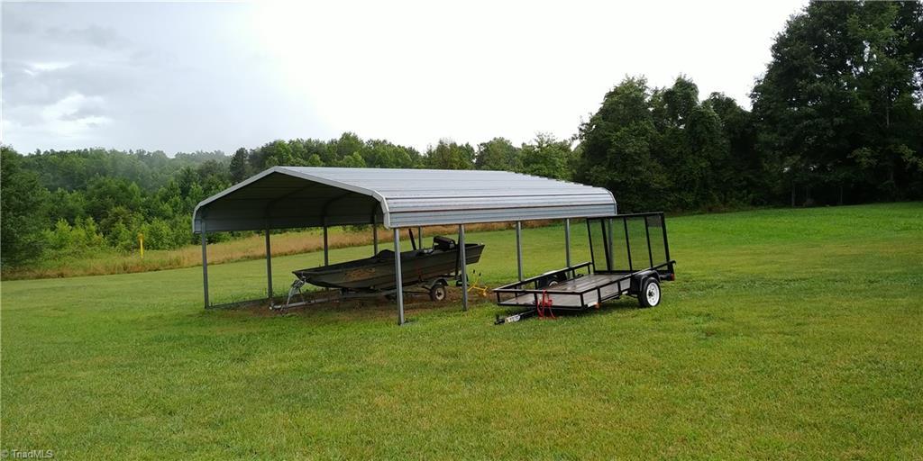 920 County Line Road Reidsville, NC 27320 - Photo 3 of 17 Gallery Image 3