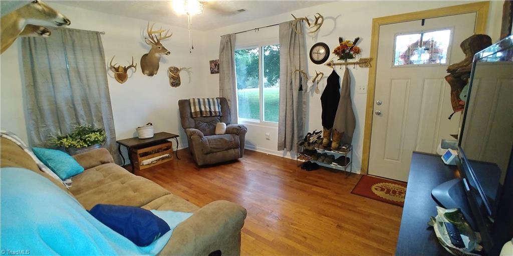 920 County Line Road Reidsville, NC 27320 - Photo 10 of 17 Gallery Image 10