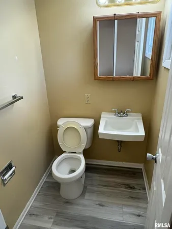 $750 | 400 North 5th Street, Unit 10, Eldridge, IA 52748